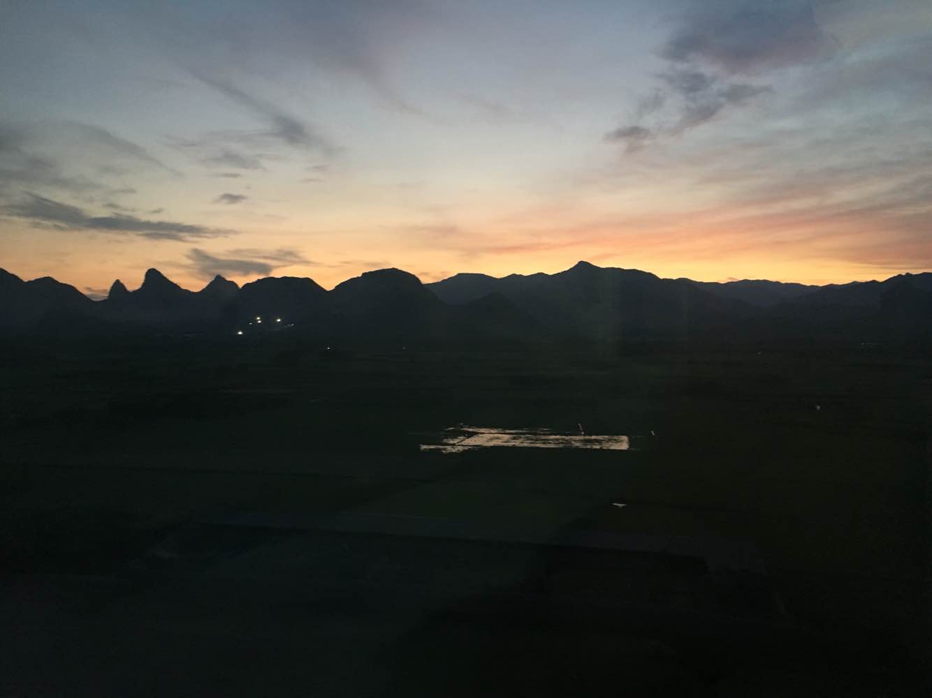 [王懒惰-s]物件-连载封面