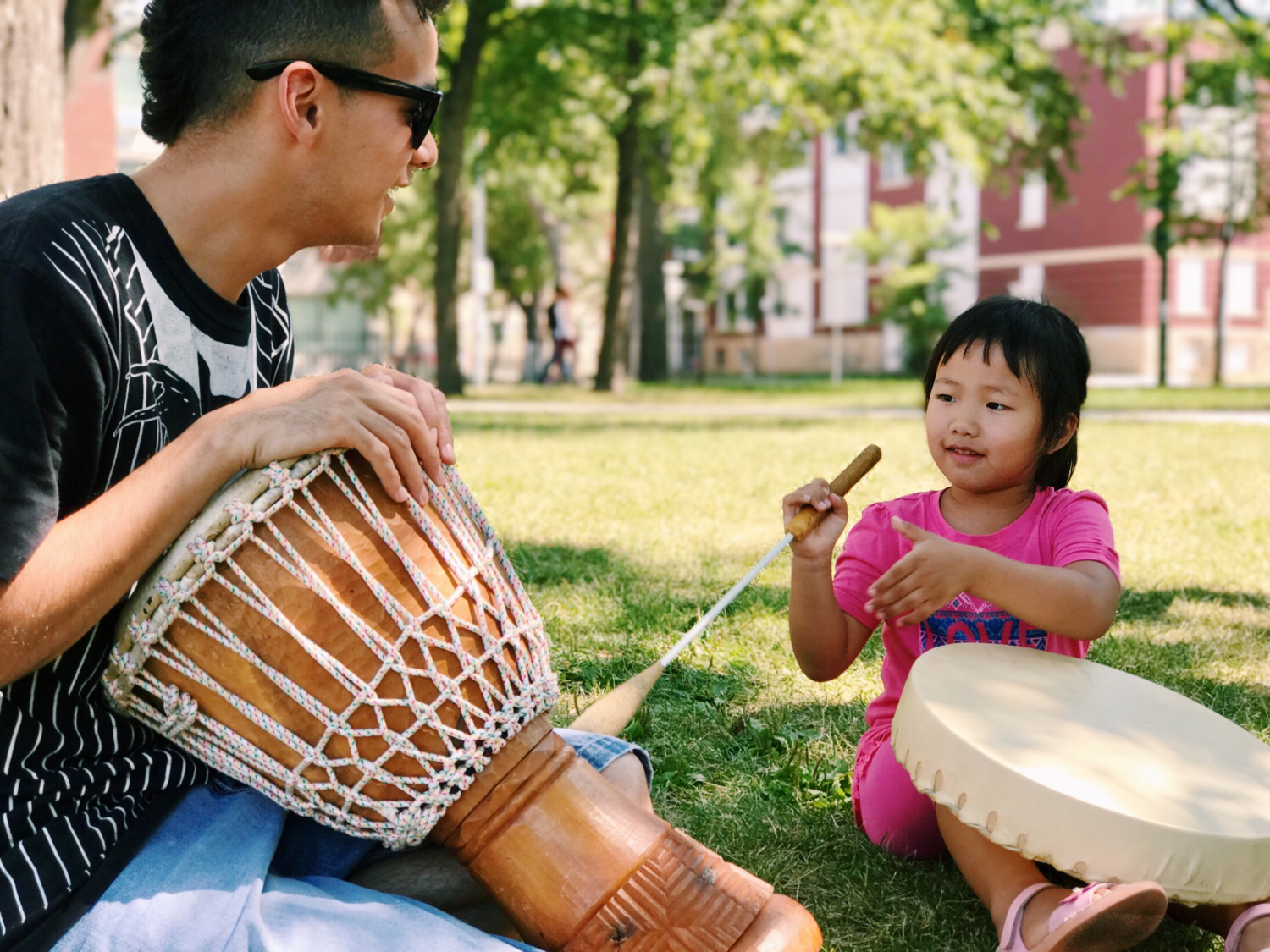 [袋鼠妈妈行走记]爱你的人是最好的摄影师-连载封面