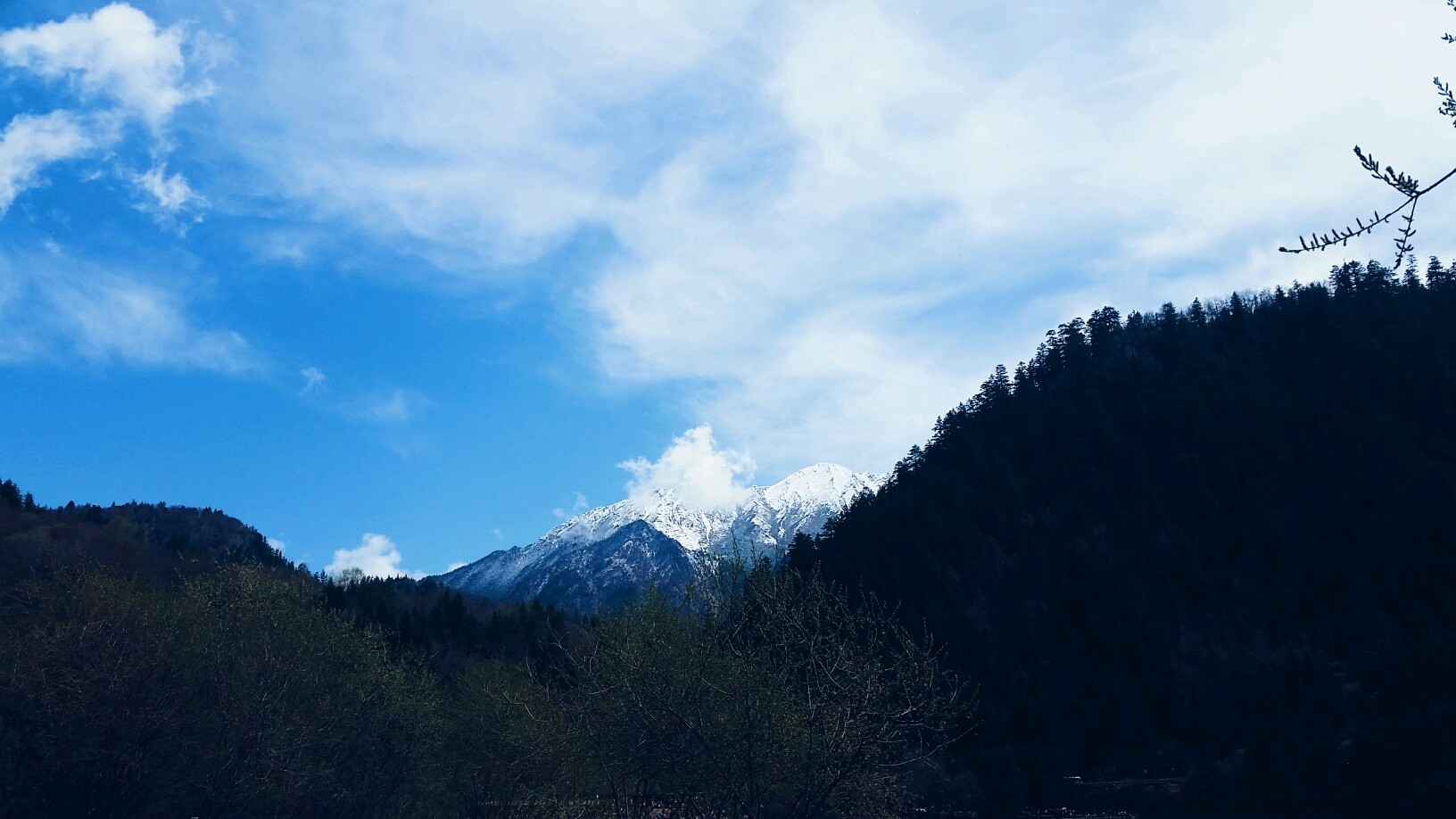 [Oops_100305]西藏，一块孤独的石头坐满整个天空-连载封面